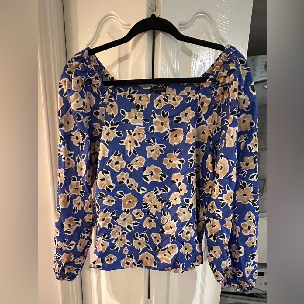 Ann Taylor Floral Square Neck Blouse, size Medium